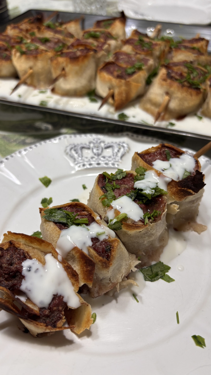 Espetinho Crocante de Carne na Massa Wrap